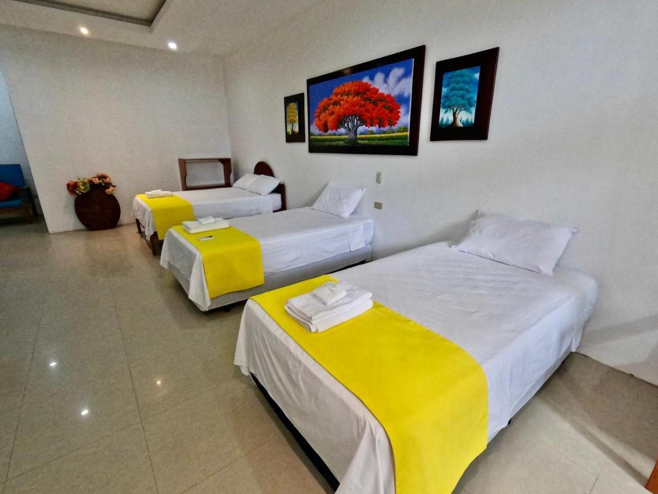Galapagos Isabela Hotel Loja Puerto Villamil Exteriör bild