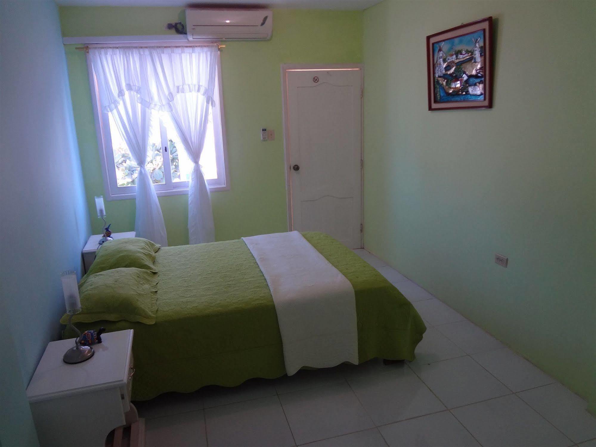 Galapagos Isabela Hotel Loja Puerto Villamil Exteriör bild